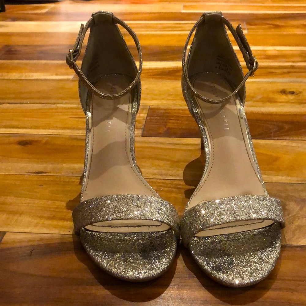 Silver sparkly Kelly & Katie pumps